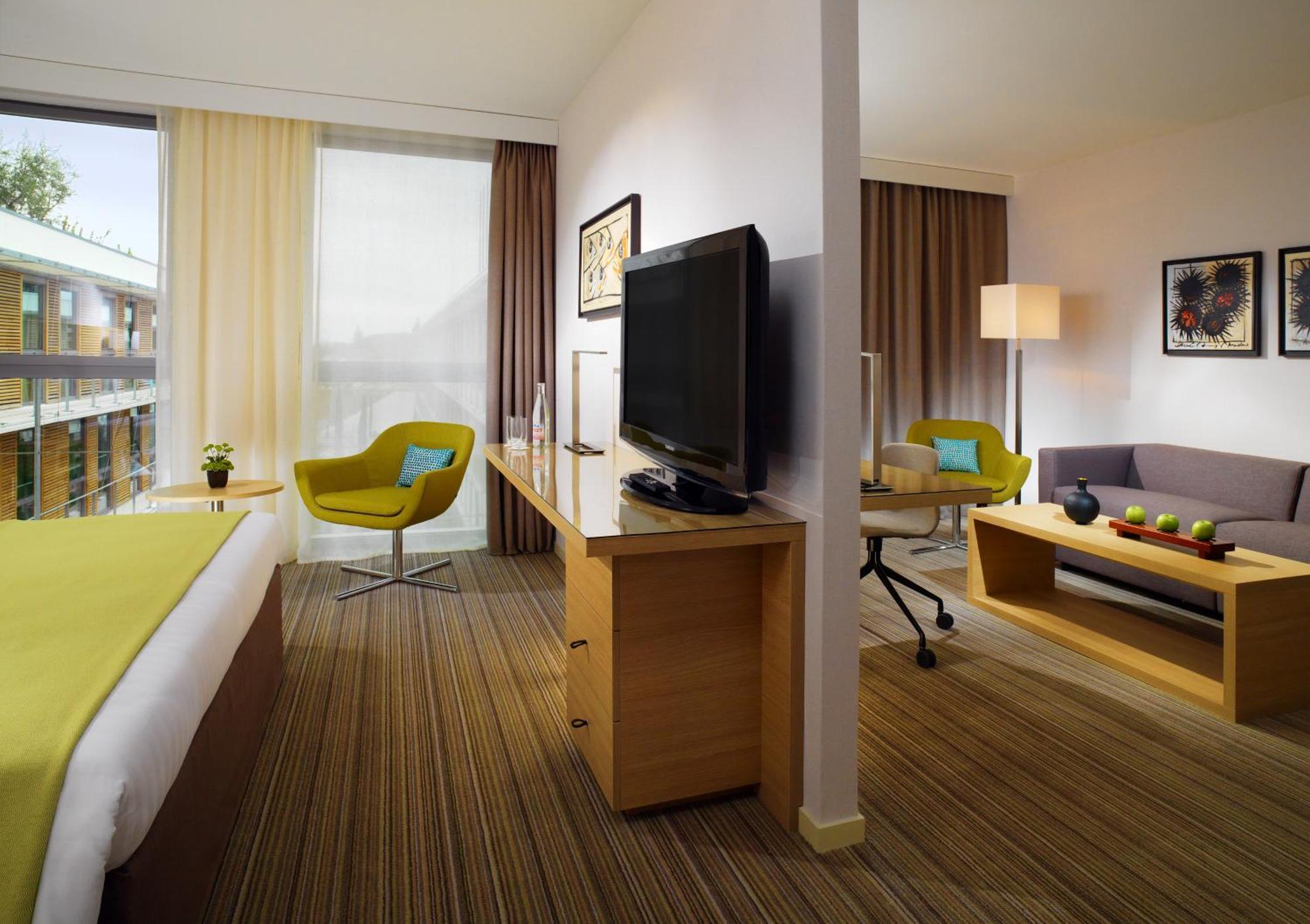 Courtyard By Marriott Montpellier Hotel Eksteriør billede