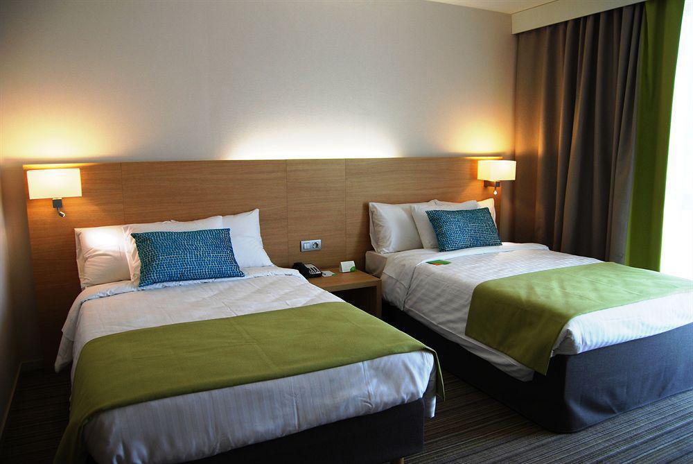 Courtyard By Marriott Montpellier Hotel Eksteriør billede